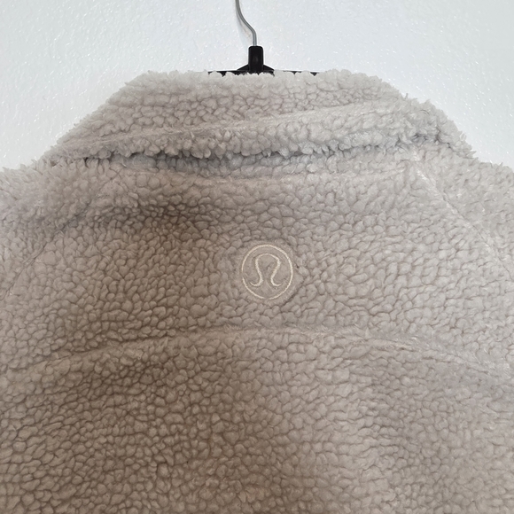 Lululemon Scuba Oversized Fleece Funnel Neck Size XS/Small - Picture 9 of 10